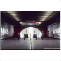 198x-xx-xx U1 Suedtirolerplatz (03610210).jpg